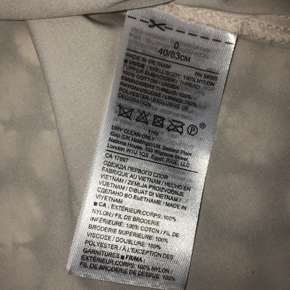 Banana Republic Peplum tank - Picture 9 of 9